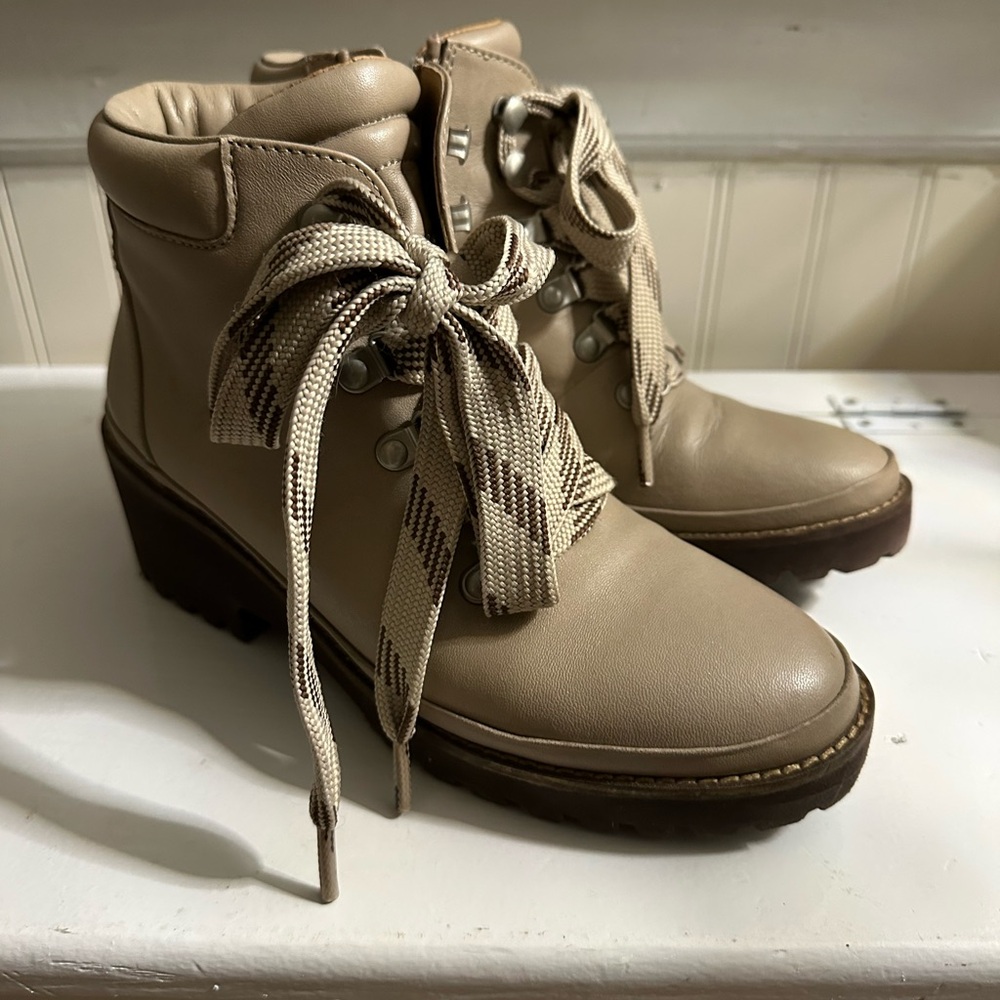 Tan Lace Up Boots with Rugged Style